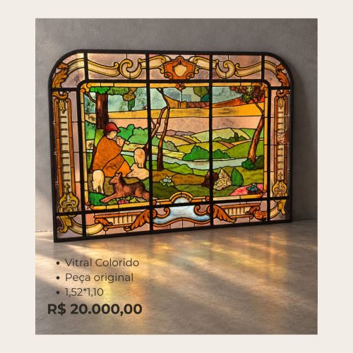 Vitral Antigo Colorido com Pastor – Peça Original de 1,52 x 1,10 m
