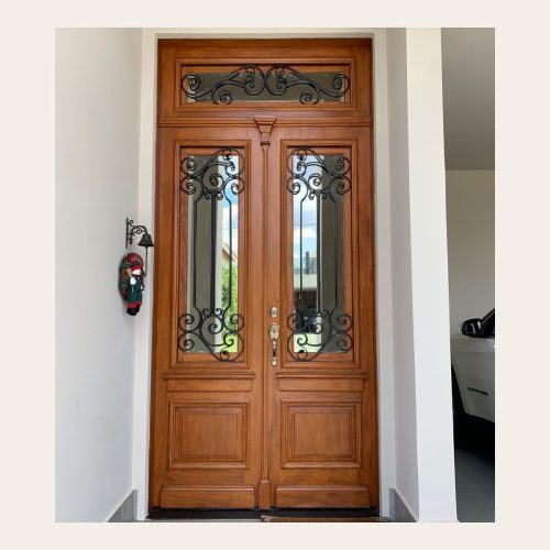 Porta Dupla Peroba Rosa 1,50 x 3,30 m Sob Encomenda