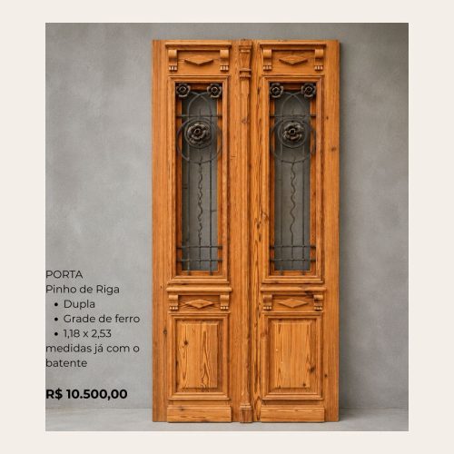 Porta Pinho de Riga Dupla com Grade de Ferro 1,18 x 2,53m