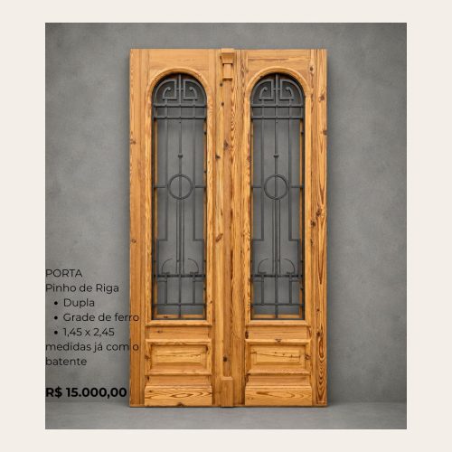Porta Pinho de Riga Dupla com Grade de Ferro 1,45 x 2,45m