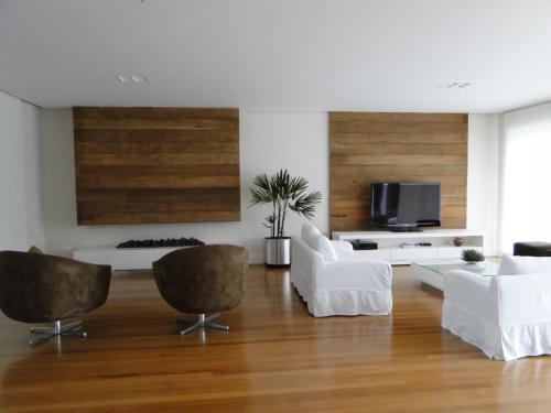Painel em Madeira Peroba Rosa